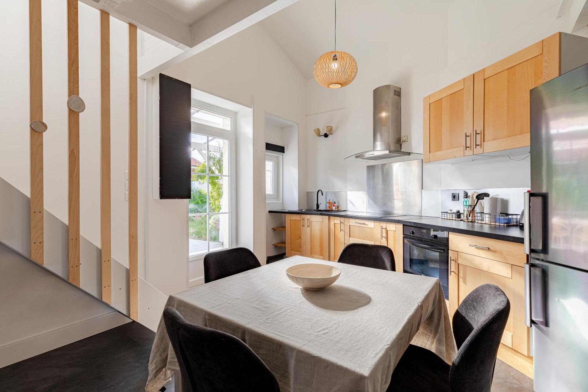 Belle Maison De Ville l'Isle-d'Espagnac Extérieur photo